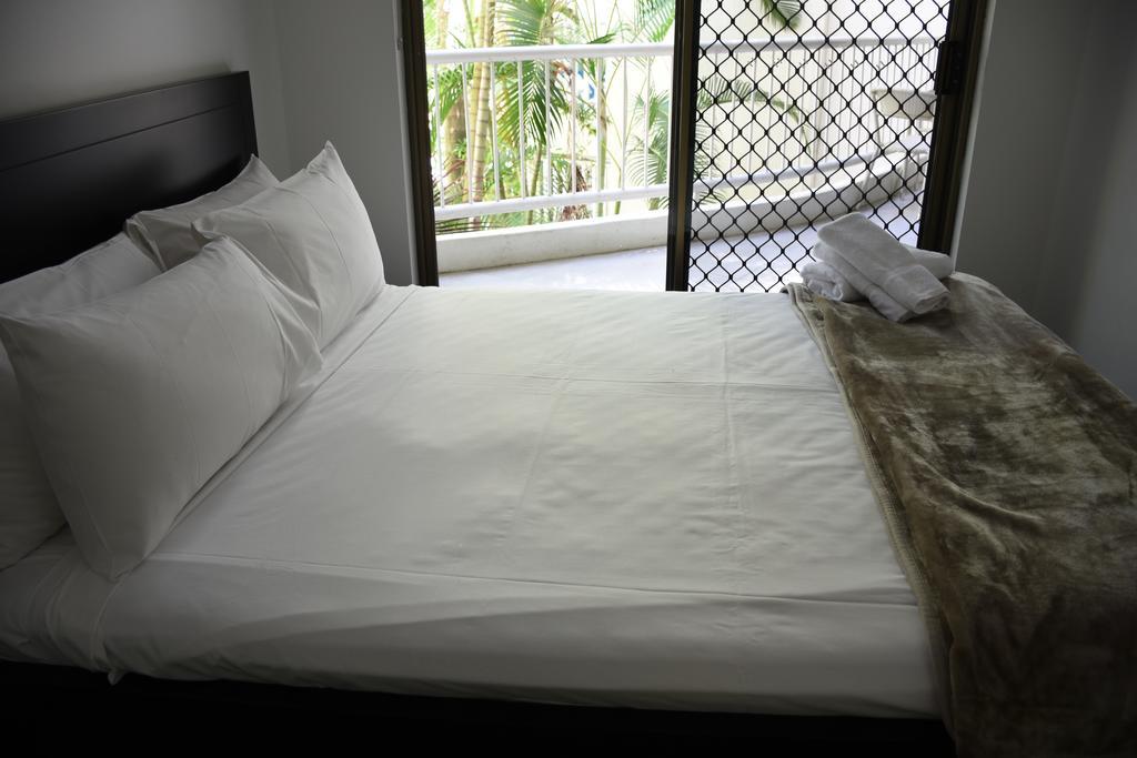 Copacabana Apartments Gold Coast Bagian luar foto