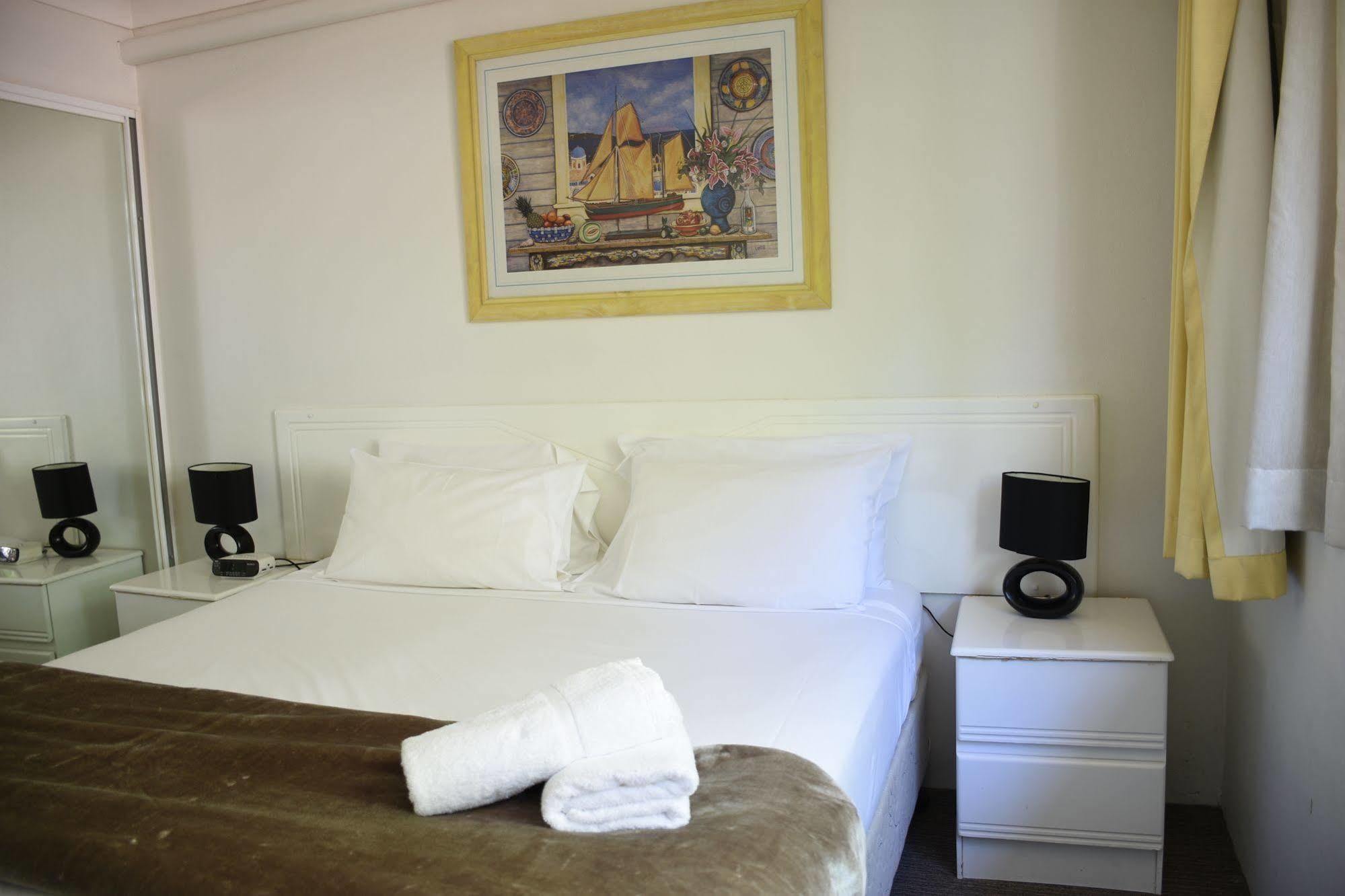 Copacabana Apartments Gold Coast Bagian luar foto